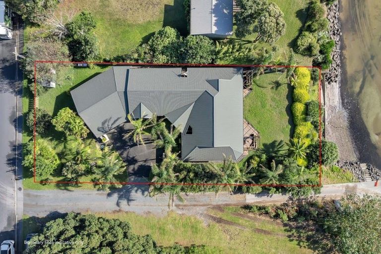 Photo of property in 110 One Tree Point Road, One Tree Point, 0118