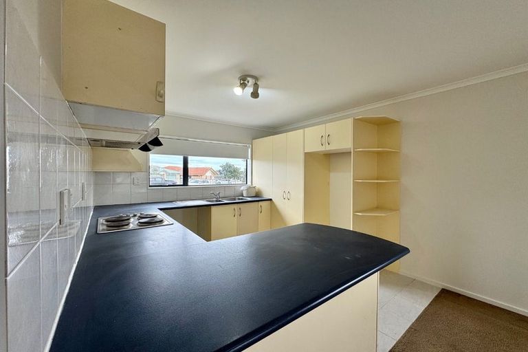 Photo of property in 76 Pitt Avenue, Clendon Park, Auckland, 2103