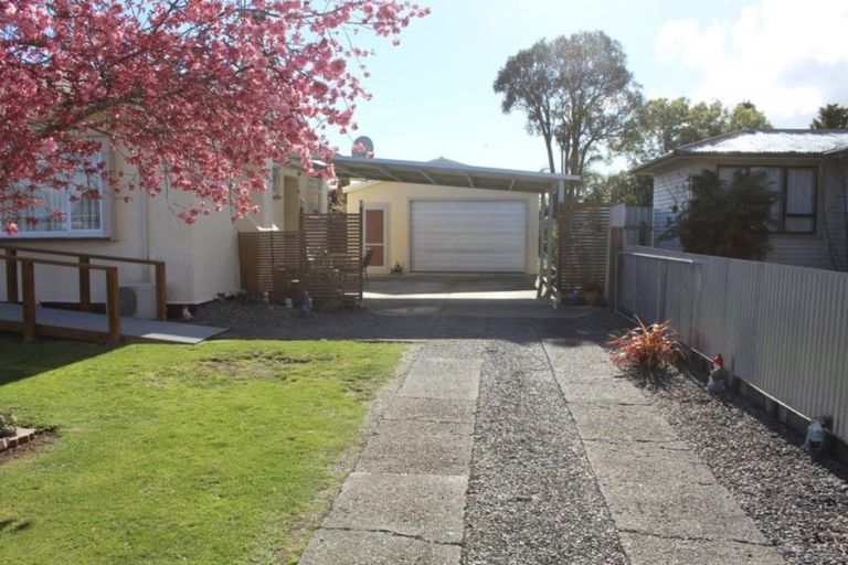 Photo of property in 15 Neptune Street, Dannevirke, 4930
