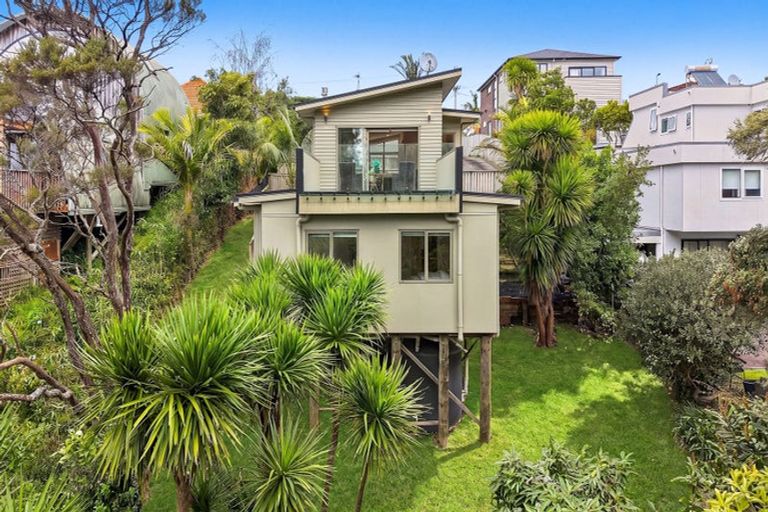 Photo of property in 40a Verran Road, Birkdale, Auckland, 0626