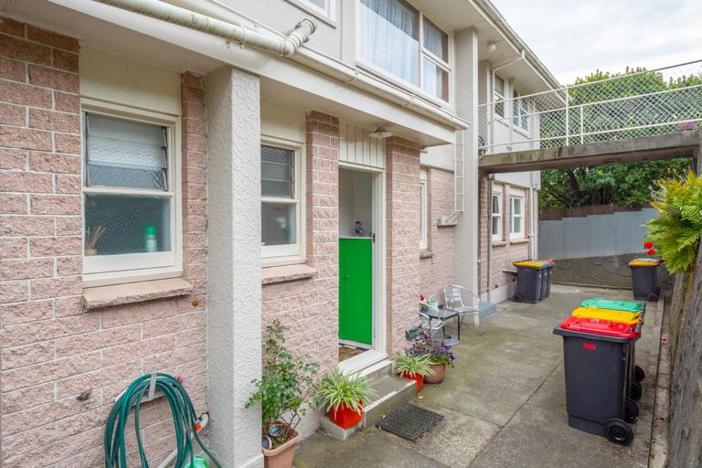 Photo of property in 1/6 Nelson Terrace, Seaview, Timaru, 7910