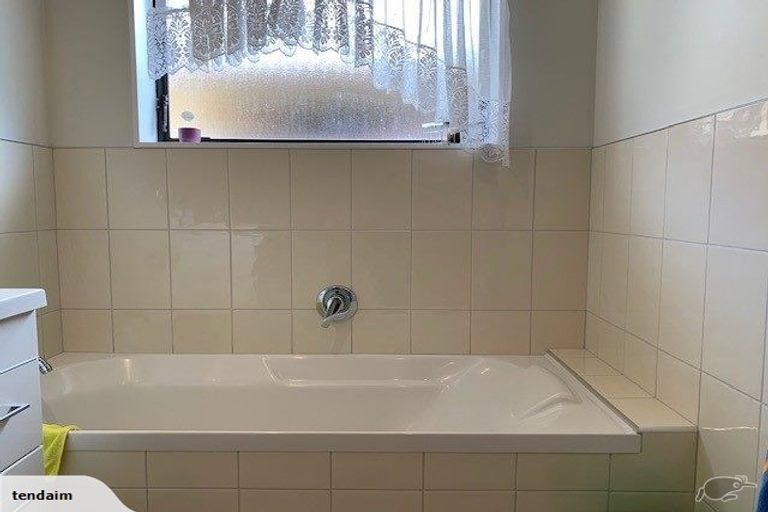 Photo of property in 56b Gills Avenue, Papakura, 2110