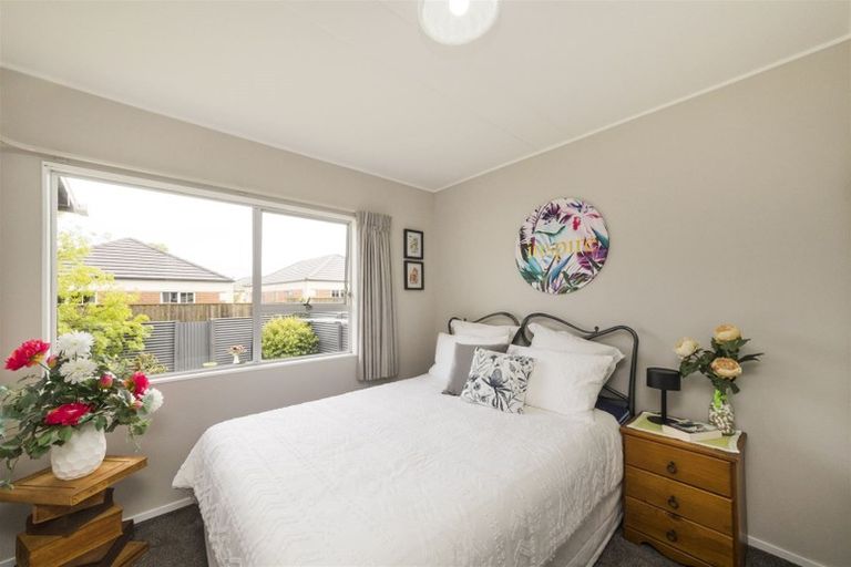 Photo of property in 6b Purdie Place, Milson, Palmerston North, 4414