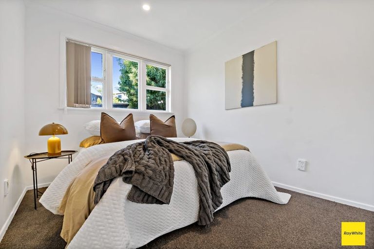 Photo of property in 2 Glengarry Road, Glen Eden, Auckland, 0602