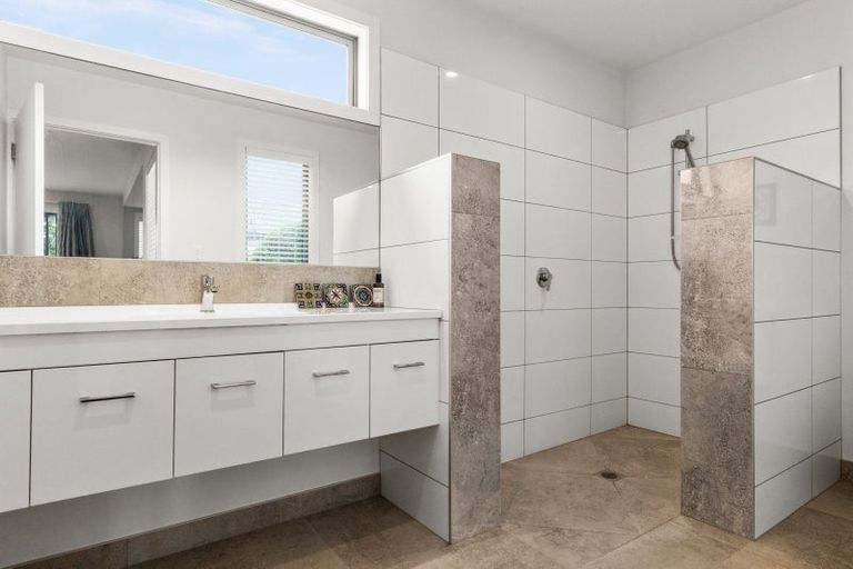 Photo of property in 1 Rotoiti Way, Poraiti, Napier, 4112