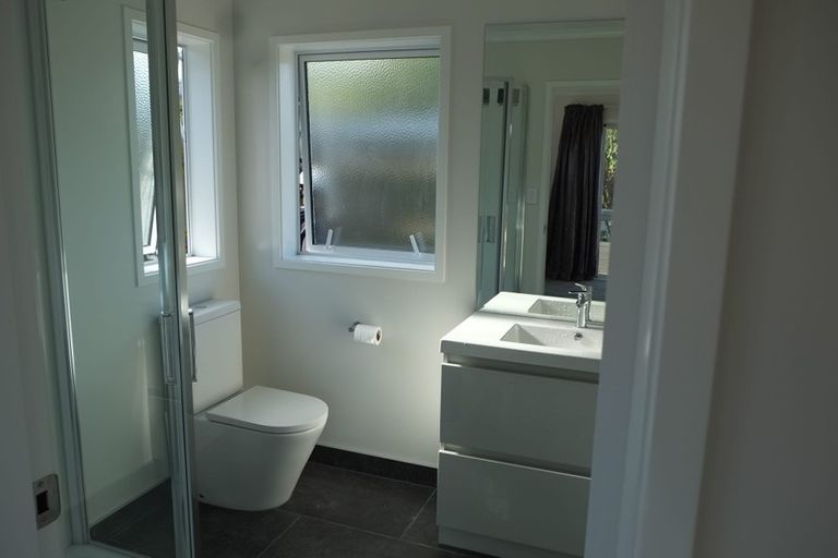 Photo of property in 7b Tawa Street, Waikanae, 5036