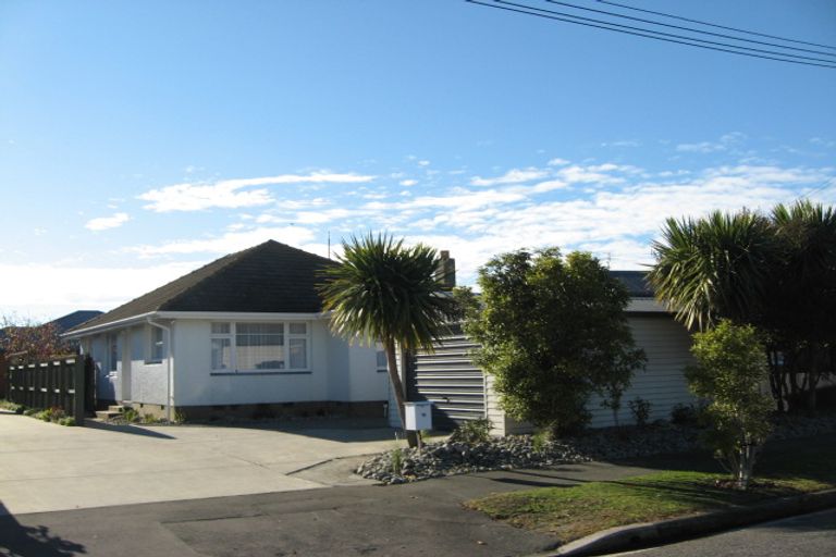 Photo of property in 90 Willryan Avenue, New Brighton, Christchurch, 8083