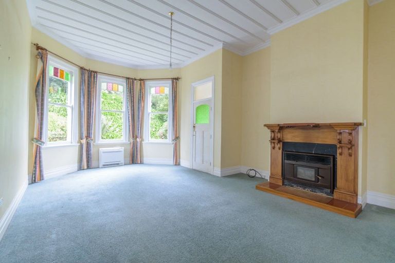 Photo of property in 100 Halcombe Road, Feilding, 4775