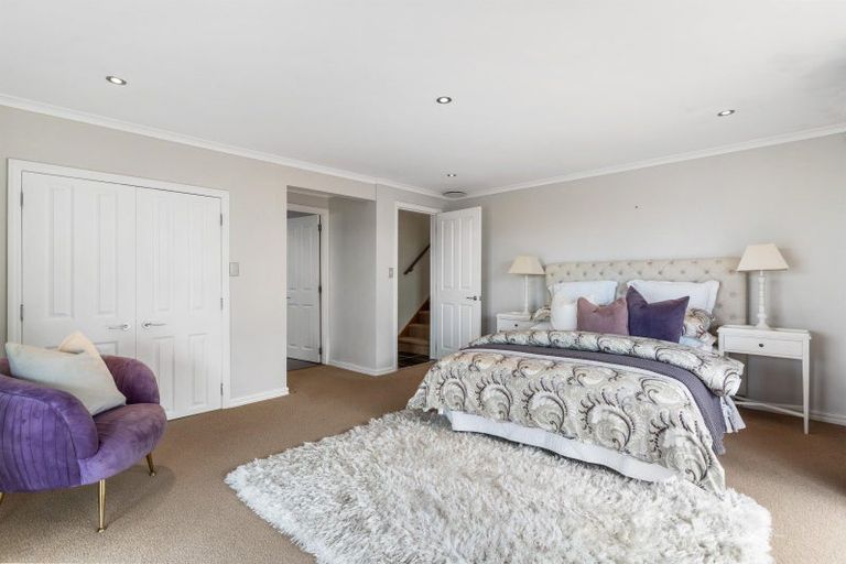 Photo of property in 1/7 Colmar Road, Mellons Bay, Auckland, 2014