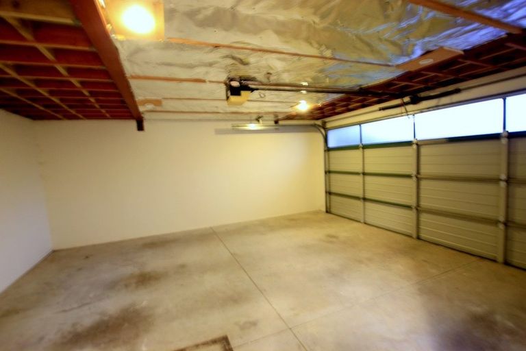 Photo of property in 189 West Harbour Drive, West Harbour, Auckland, 0618