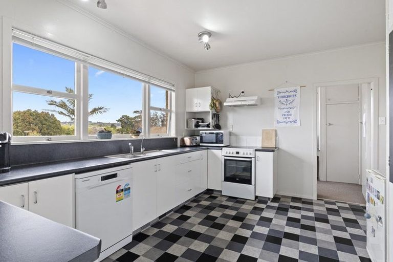 Photo of property in 18 George Arthur Place, Pukekohe, 2120