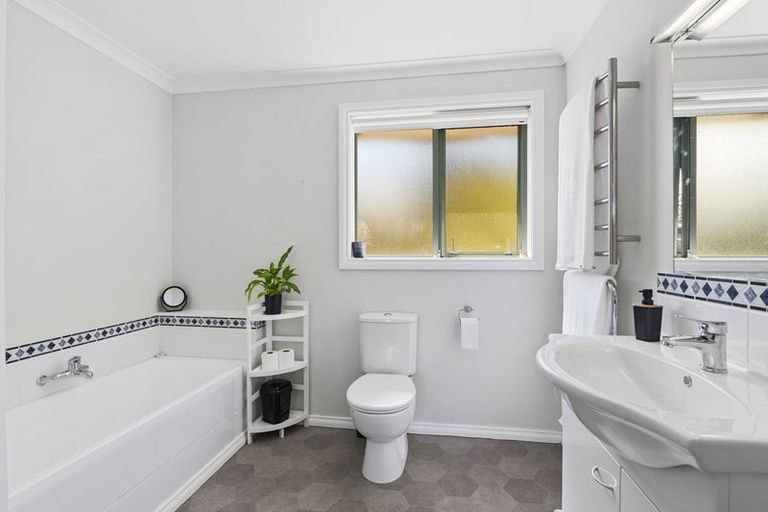 Photo of property in 29a Totara View Road, Wakefield, 7095