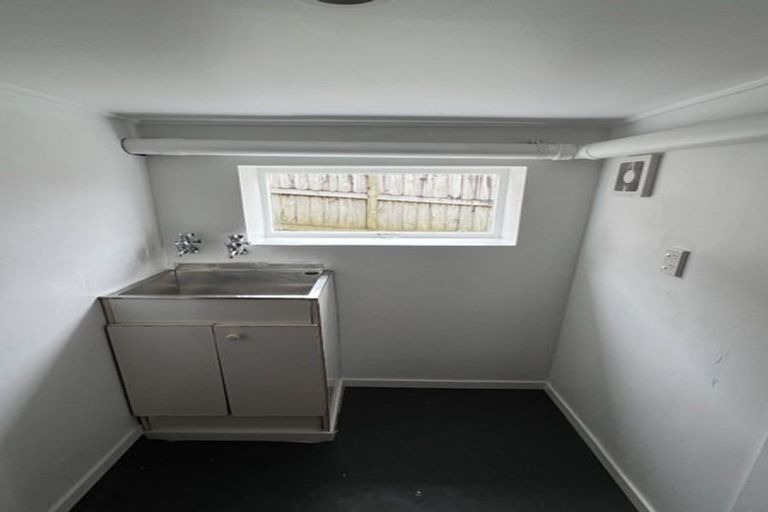 Photo of property in 24 Kirton Crescent, Manurewa, Auckland, 2102