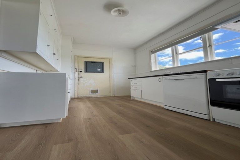 Photo of property in 86 Great South Road, Huntly, 3700