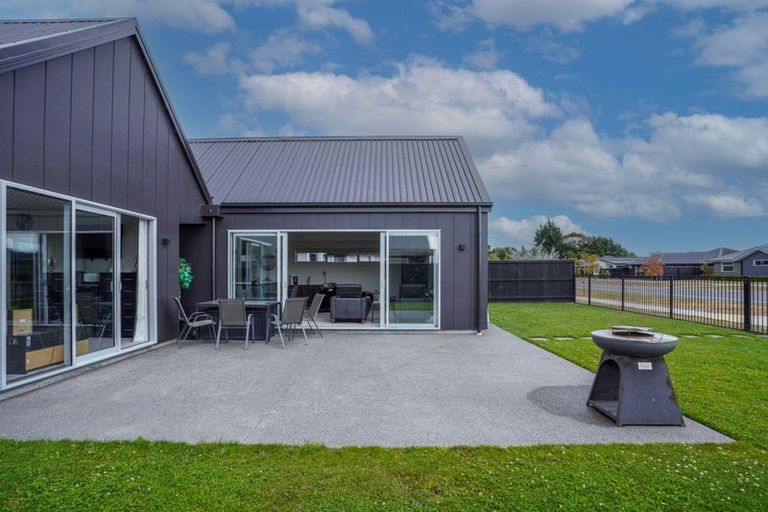 Photo of property in 8 John Raven Lane, Woodend, 7610