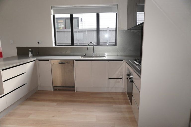 Photo of property in 55c Potter Avenue, Northcote, Auckland, 0627