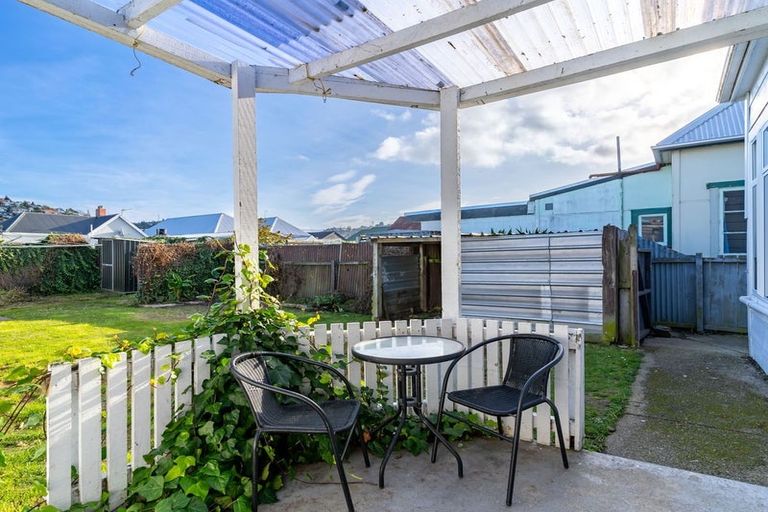 Photo of property in 68 Loyalty Street, Forbury, Dunedin, 9012