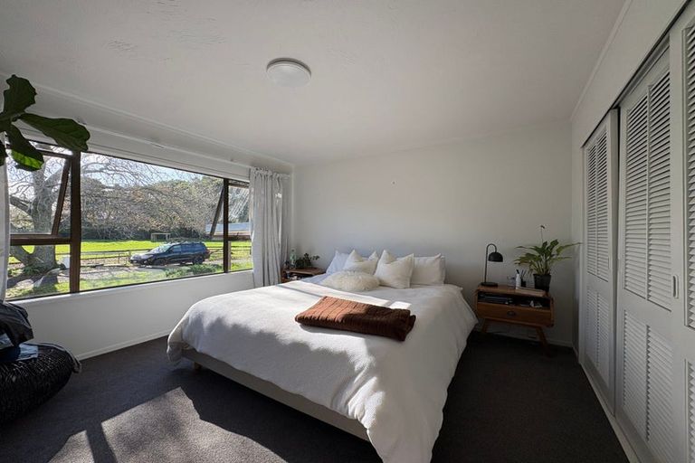 Photo of property in 240 Riverhead Road, Kumeu, 0892