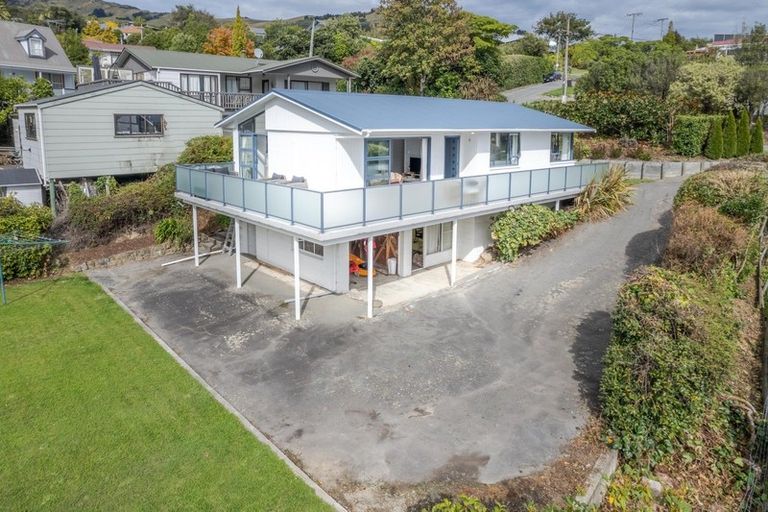 Photo of property in 21 Selwyn Avenue, Akaroa, 7520