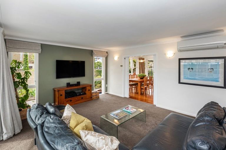 Photo of property in 90 Clyde Road, Ilam, Christchurch, 8041