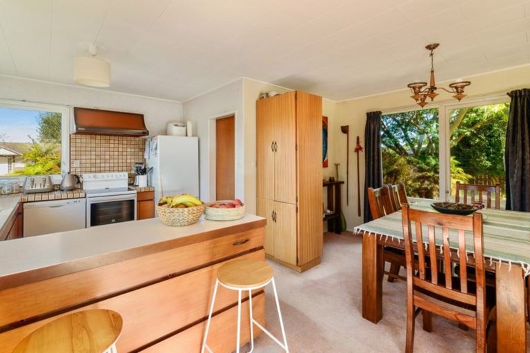 Photo of property in 4 Kamahi Place, Pukehangi, Rotorua, 3015