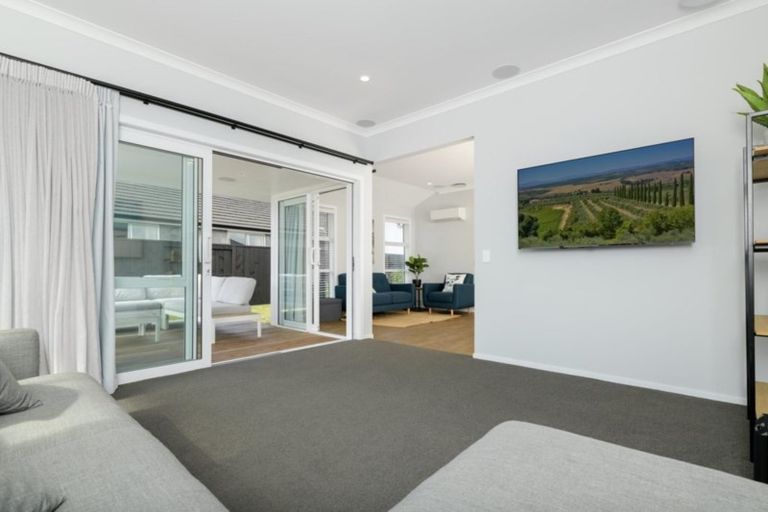 Photo of property in 5 Jeffs Way, Papamoa Beach, Papamoa, 3118