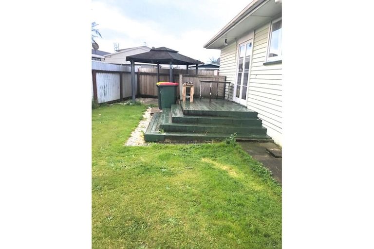 Photo of property in 1/15 Scott Road, Papakura, 2110