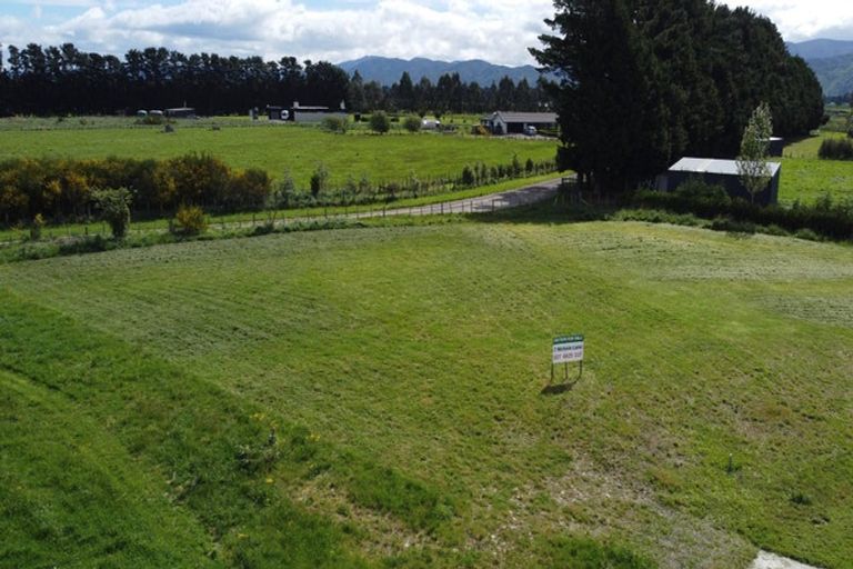 Photo of property in 7 Nichols Lane, Greytown, 5712