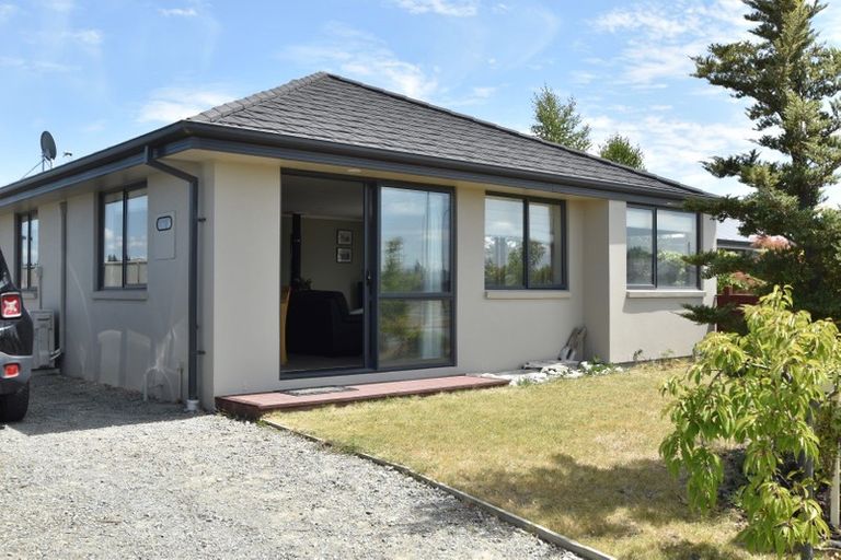 Photo of property in 16 Grandvue Drive, Twizel, 7901