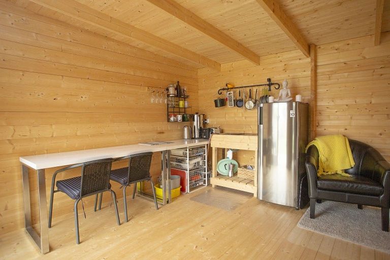 Photo of property in 11 Amelia Street, Woodville, 4920