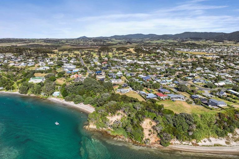 Photo of property in 55 Robert Road, Mangawhai Heads, Mangawhai, 0505