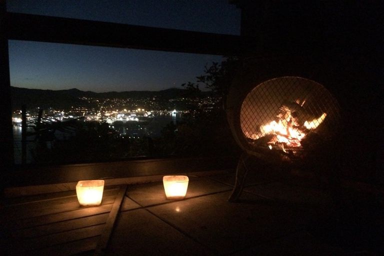 Photo of property in 38 Robieson Street, Roseneath, Wellington, 6011