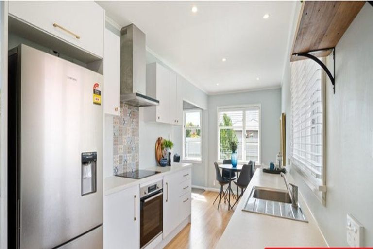 Photo of property in 11a Palmside Street, Somerfield, Christchurch, 8024