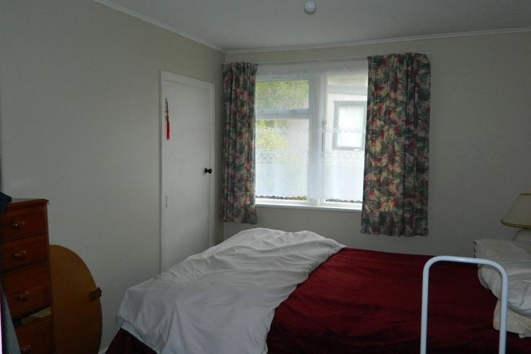 Photo of property in 24 Rangituhi Crescent, Takapuwahia, Porirua, 5022