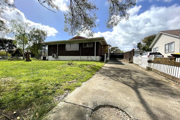 Photo of property in 2/21 Highland Park Drive, Highland Park, Auckland, 2010