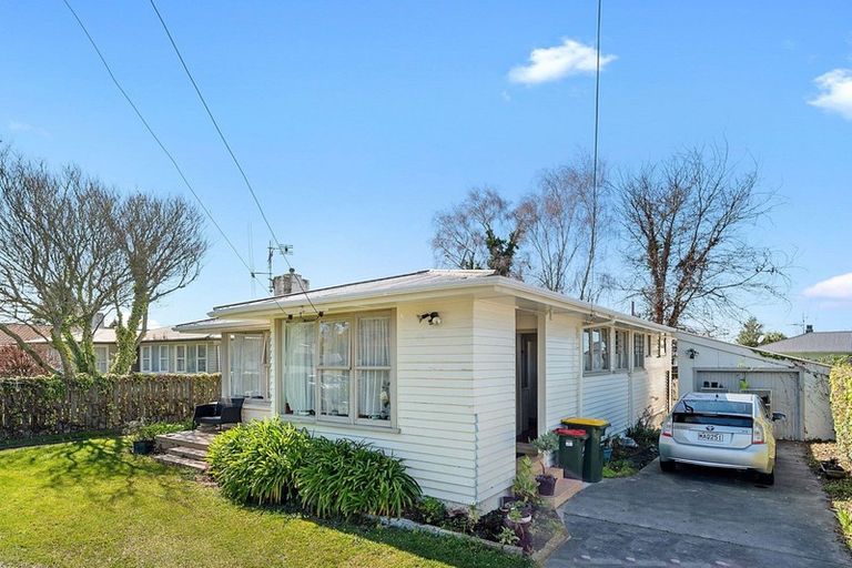 Photo of property in 74 Aurora Terrace, Hillcrest, Hamilton, 3216
