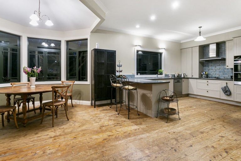 Photo of property in 386 Upper Harbour Drive, Greenhithe, Auckland, 0632