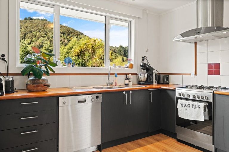 Photo of property in 23 Solar Terrace, Broad Bay, Dunedin, 9014