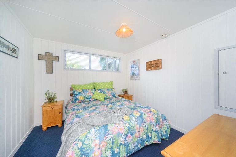 Photo of property in 1946 Parewanui Road, Parewanui, Bulls, 4894