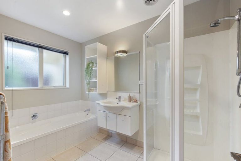 Photo of property in 5 Harrys Way, Redwood, Christchurch, 8051