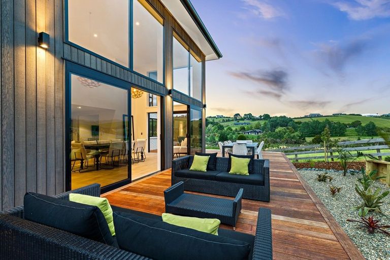 Photo of property in 3 Penney Rise, Matakana, 0985