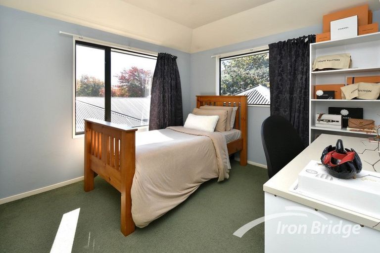 Photo of property in 2/31 Whiteleigh Avenue, Addington, Christchurch, 8024