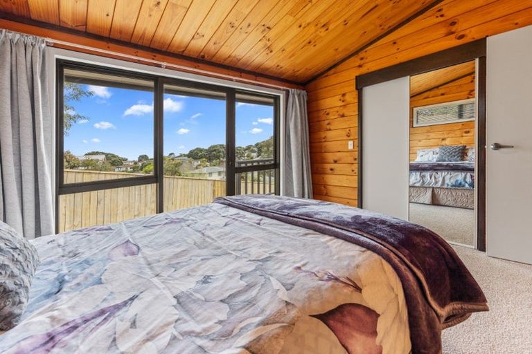 Photo of property in 25 Herekawe Drive, Spotswood, New Plymouth, 4310
