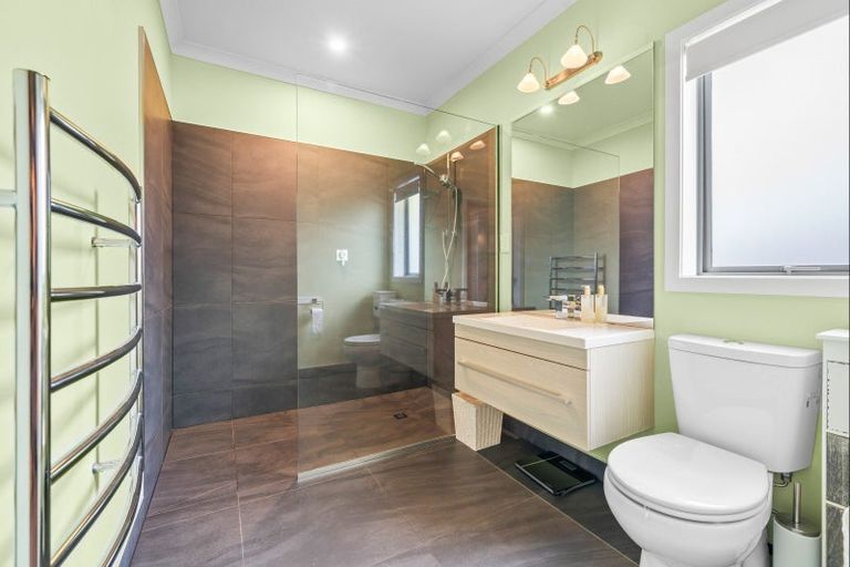 Photo of property in 2 Northpoint Way, Bell Block, New Plymouth, 4312