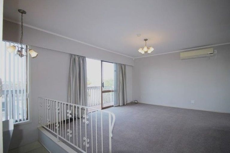 Photo of property in 2/3 Karaka Street, New Lynn, Auckland, 0600