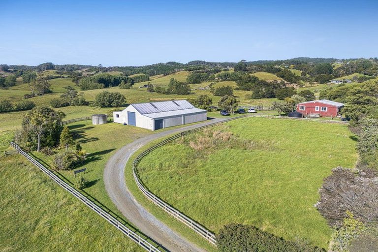Photo of property in 211 Stoney Creek Road, Kaukapakapa, 0873