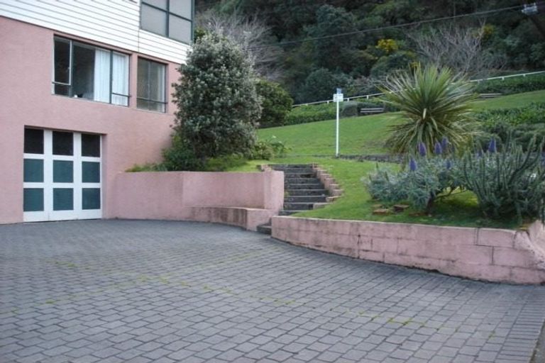 Photo of property in 99 Grant Road, Thorndon, Wellington, 6011