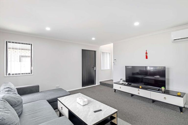 Photo of property in 16 Bliss Court, Takanini, 2110