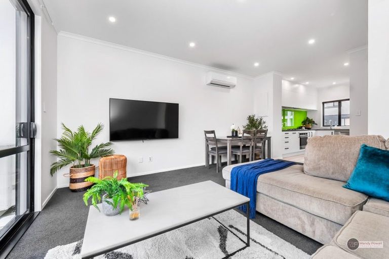 Photo of property in 4 Josland Lane, Wallaceville, Upper Hutt, 5018