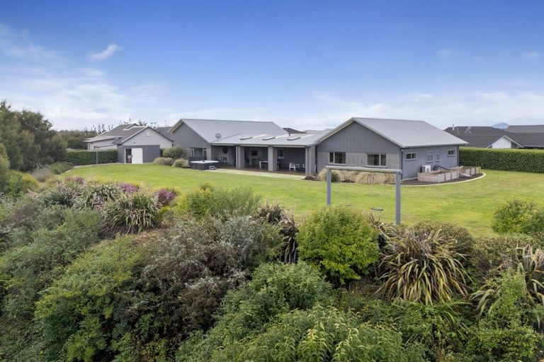 Photo of property in 37 Jarrett Terrace, Leamington, Cambridge, 3432